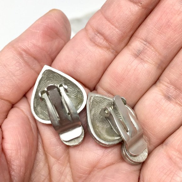 Hammered Silver Tone Steel Heart and Iridescent Rhinestone Clip On Earrings - Picture 13 of 14